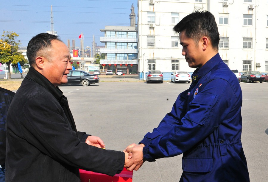 60268b4bc98a8.jpg 60268b4bc98a8.jpg